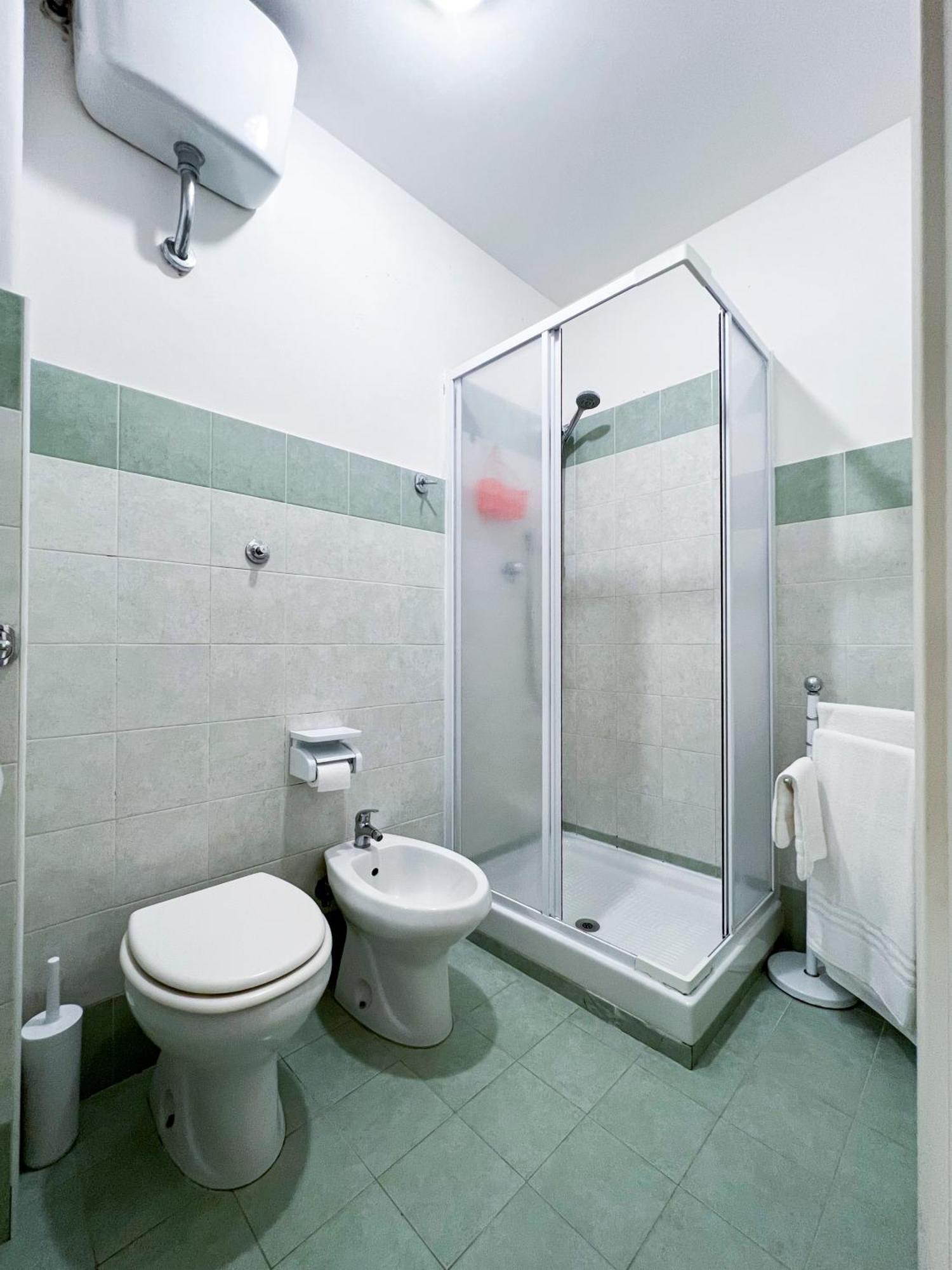 Camera Doppia con Letti Singoli con Bagno Privato Esterno