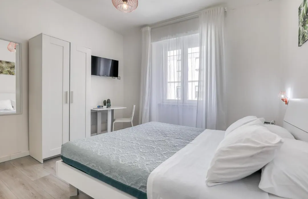 Interzastrada B&B-1